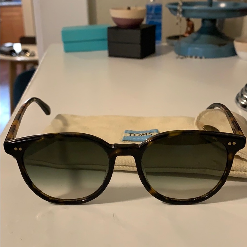 TOMS Tortise Shell Sunglasses “The Bellini”